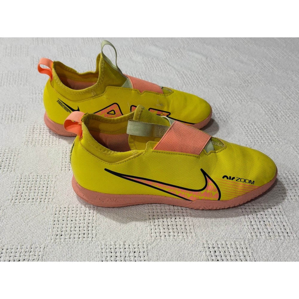 Nike Air Zoom Mercurial Kids Soccer Shoes Yellow Pink DJ5613-710 Size 4.5Y